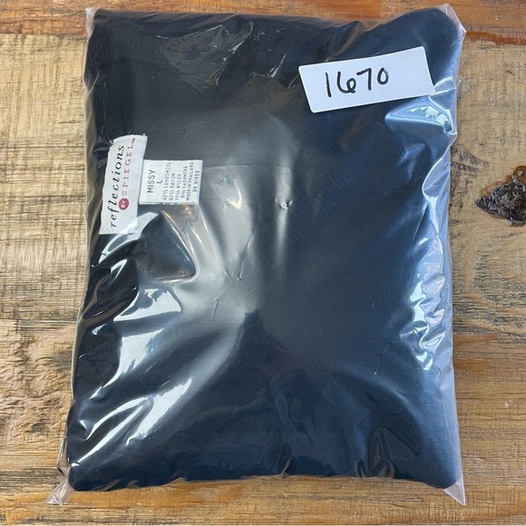 Vintage Spiegel Reflections Black V-Neck Sweater wool and cashmere blend Large - Picture 8 of 8